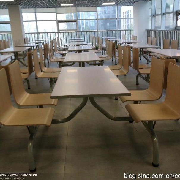 成都发亿快餐桌定制厂家 四人连体快餐桌椅 医院食堂餐桌