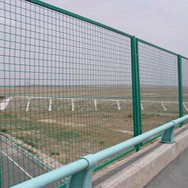 两边防护围栏 现货吉安绿色铁路框架防护栅栏 绿色金属防护网铁路栅栏