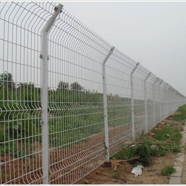 50丝径护栏 南昌基坑护栏厂家 赣州脐橙果园围栏铁丝网供应4