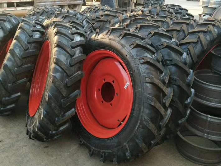 中耕机车轮胎 打药机车轮胎 13.6-24轮胎改装9.5-32型号 钢圈加工定做1