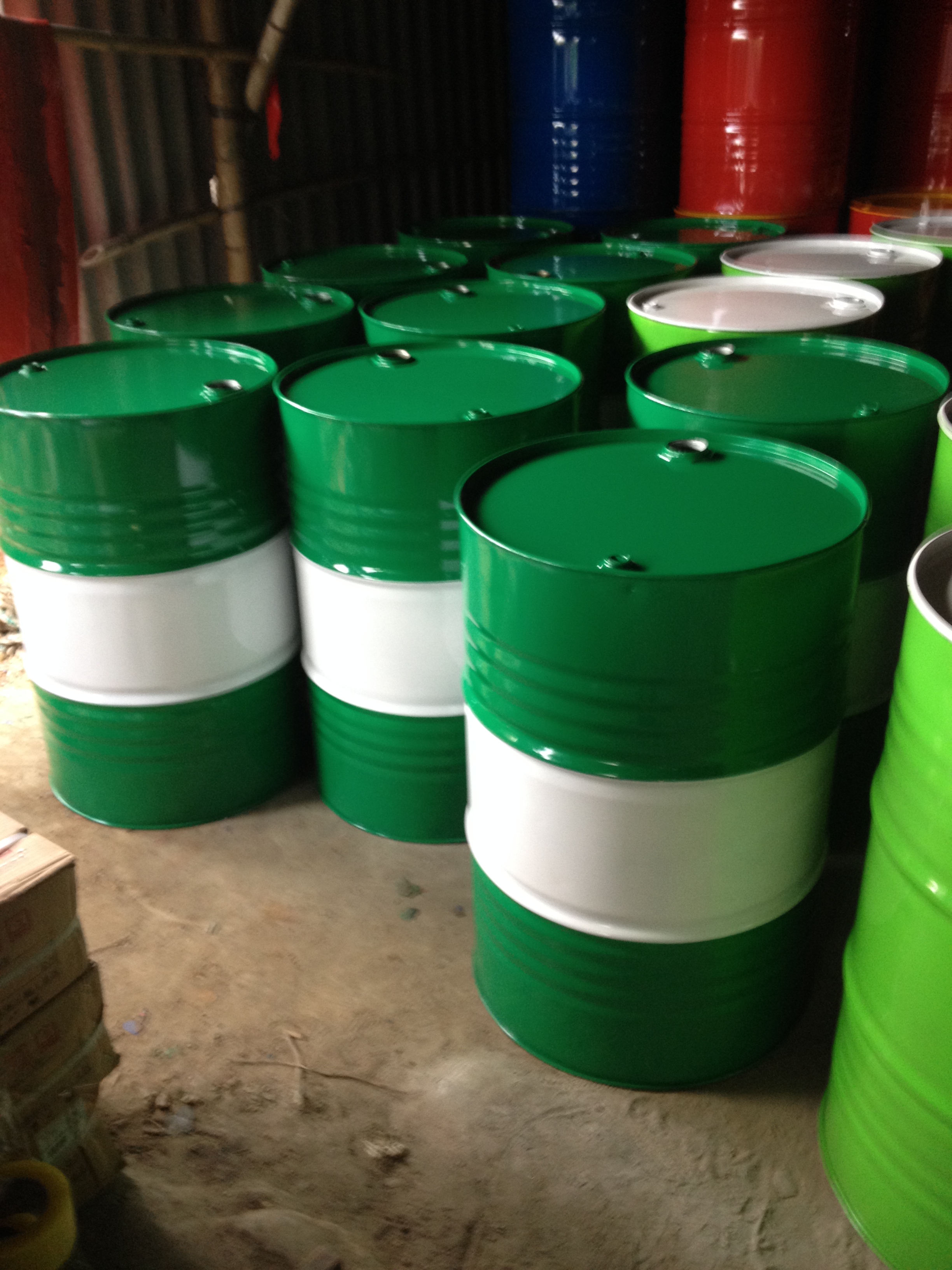 旧油桶回收 废铁桶回收 回收200L油桶厂家 莞兴废旧油桶回收7