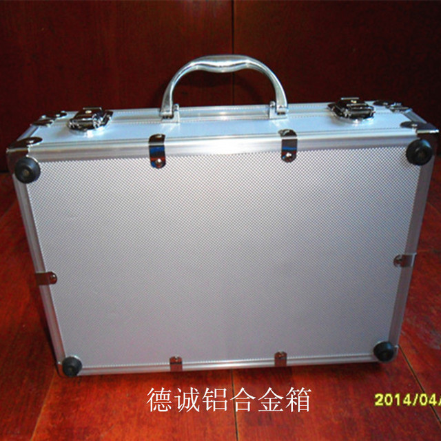 厂家直销供应银色铝箱 精美铝合金箱 工具产品收纳箱 铝合金箱4