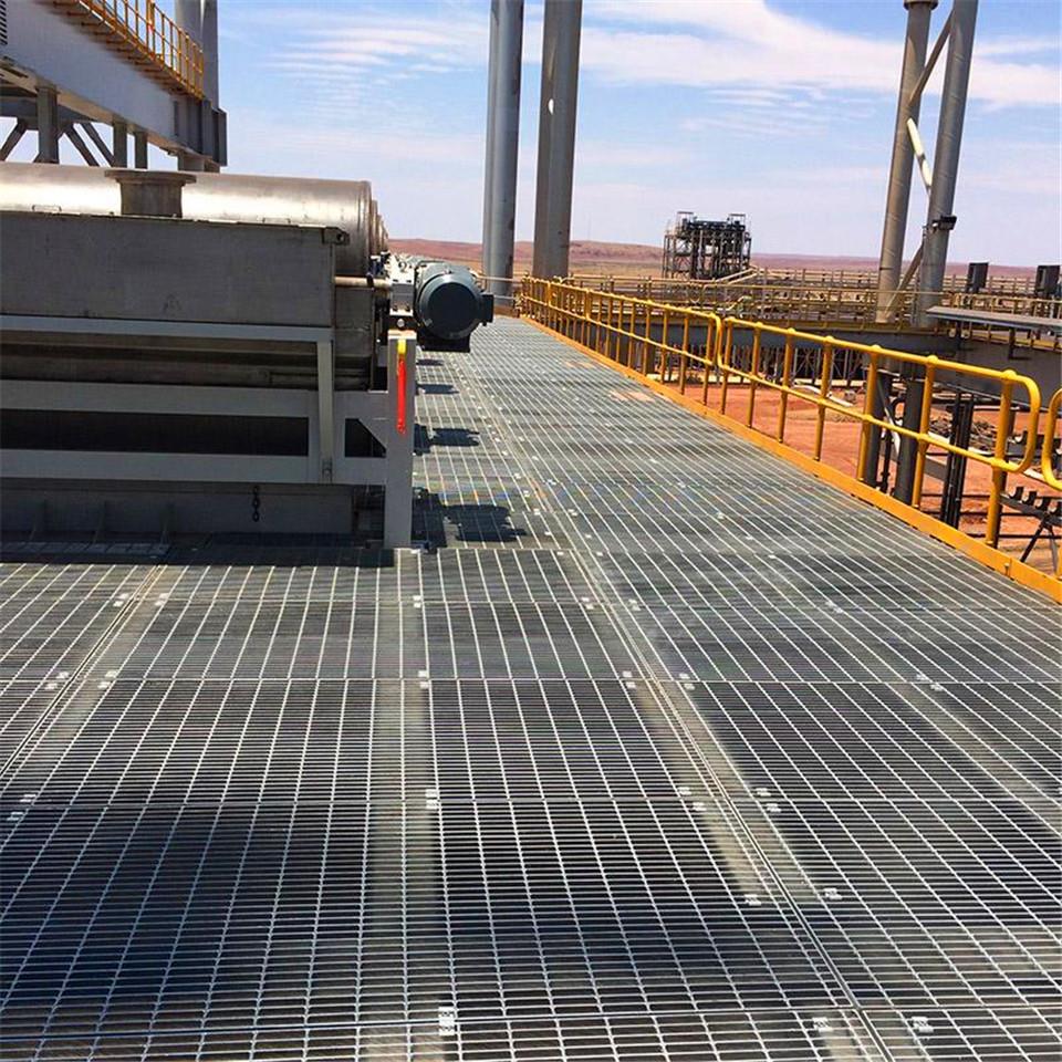 天桥踏板平台 启诚供应 焊接下水道篦子 热镀锌钢格板踏步板5