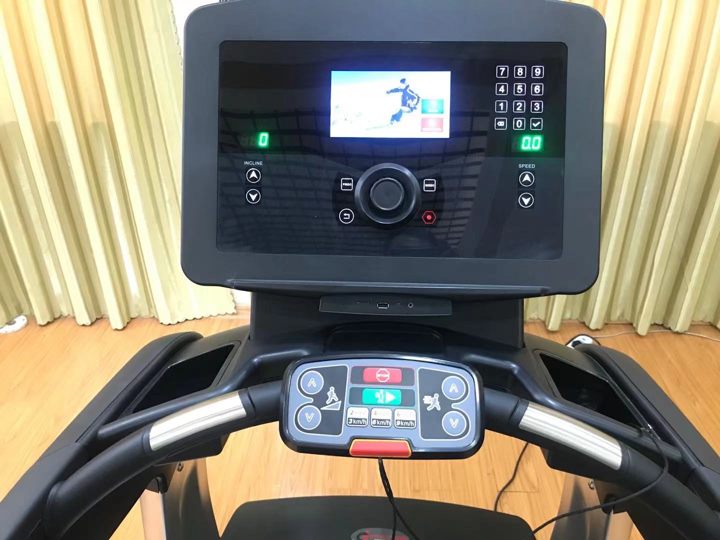 瑞悦多功能跑步机商用健身房专用 静音多功能跑步机送货上门安装2
