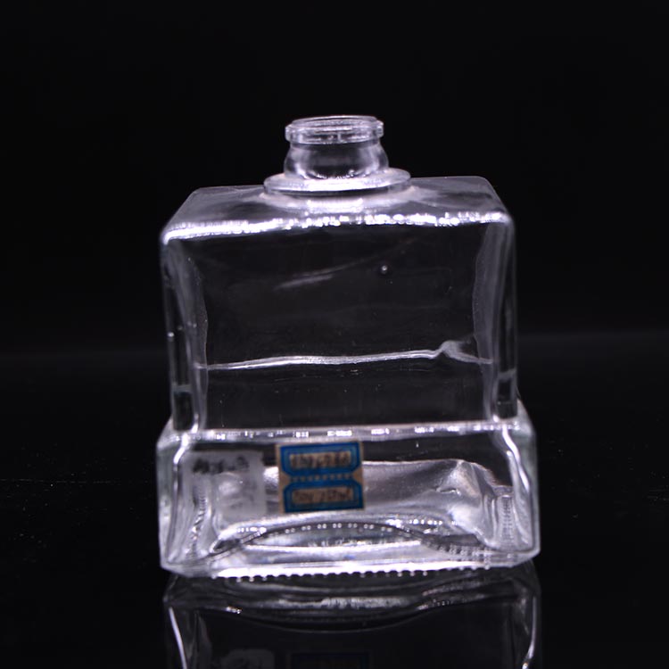 透明酒瓶 可烤花加工定制 晶白料玻璃瓶 瑞美特厂家直销3