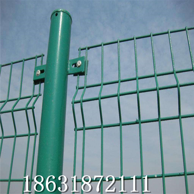 公路隔离防护浸塑双边丝护栏网 龙润厂家现货低碳钢丝双边丝护栏网7