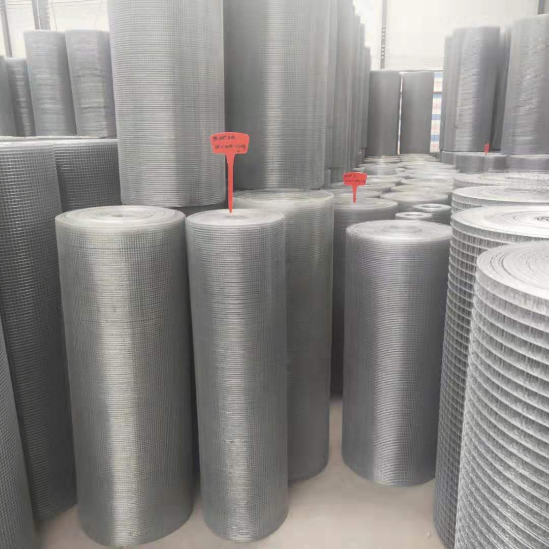 龙润专业生产电焊网卷 厂家直销定购 养殖铁丝网 镀锌铁丝网3