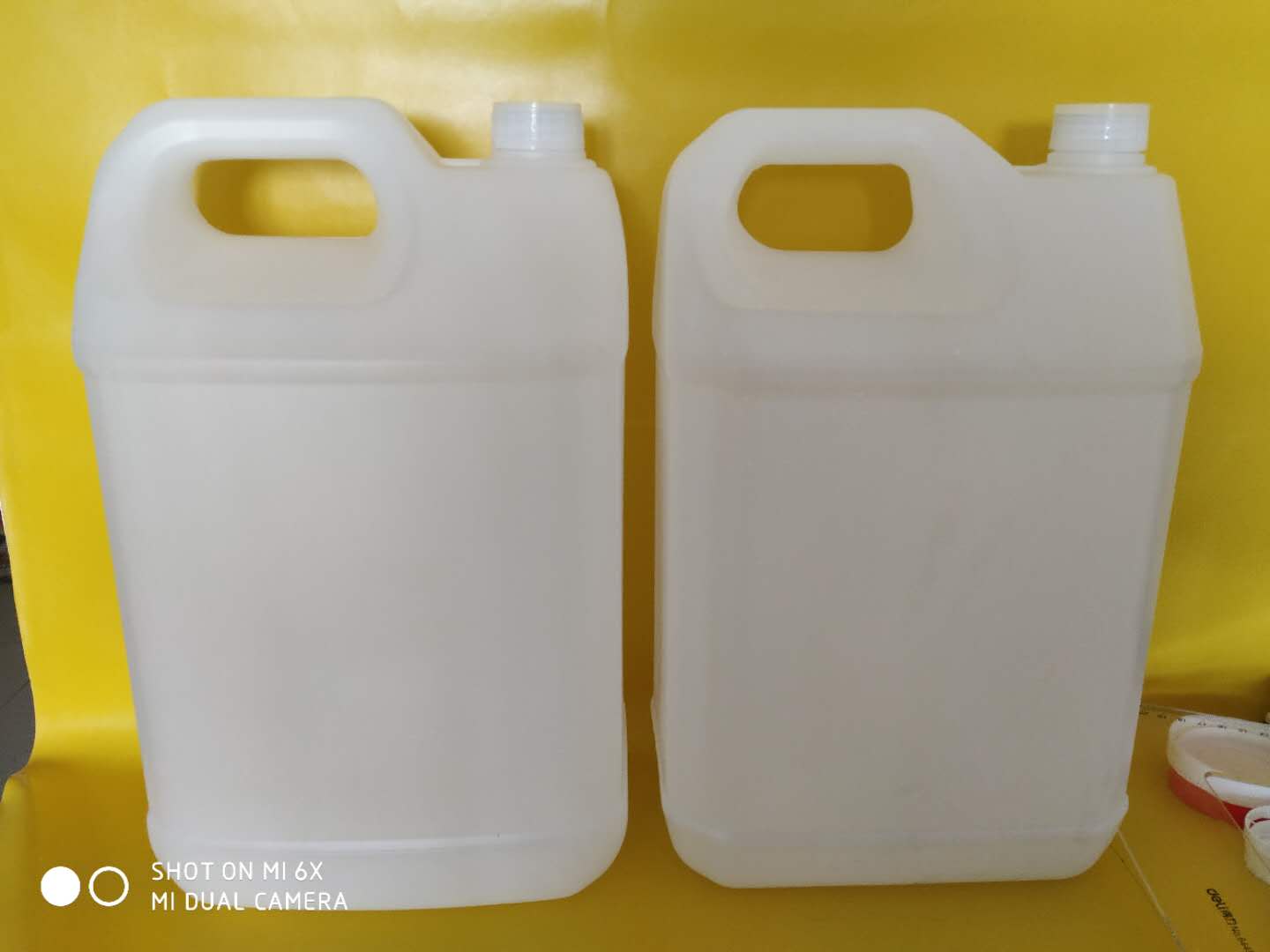 塑料瓶、壶 批发销售塑料壶10升车用尿素桶10L尿素溶液包装壶1