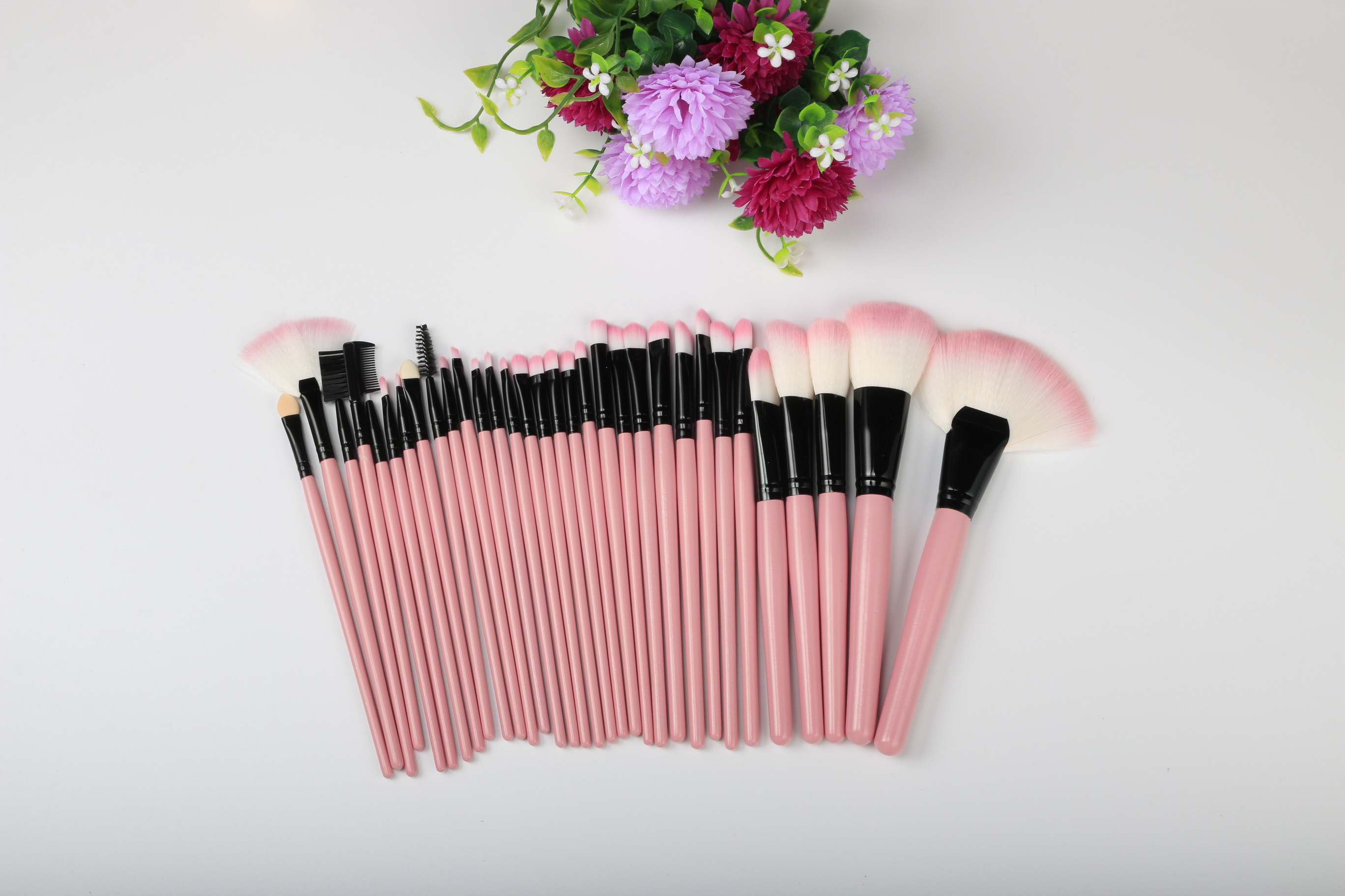黑色美妆工具 支持定制 木柄粉色 厂家直销32支化妆刷套装4