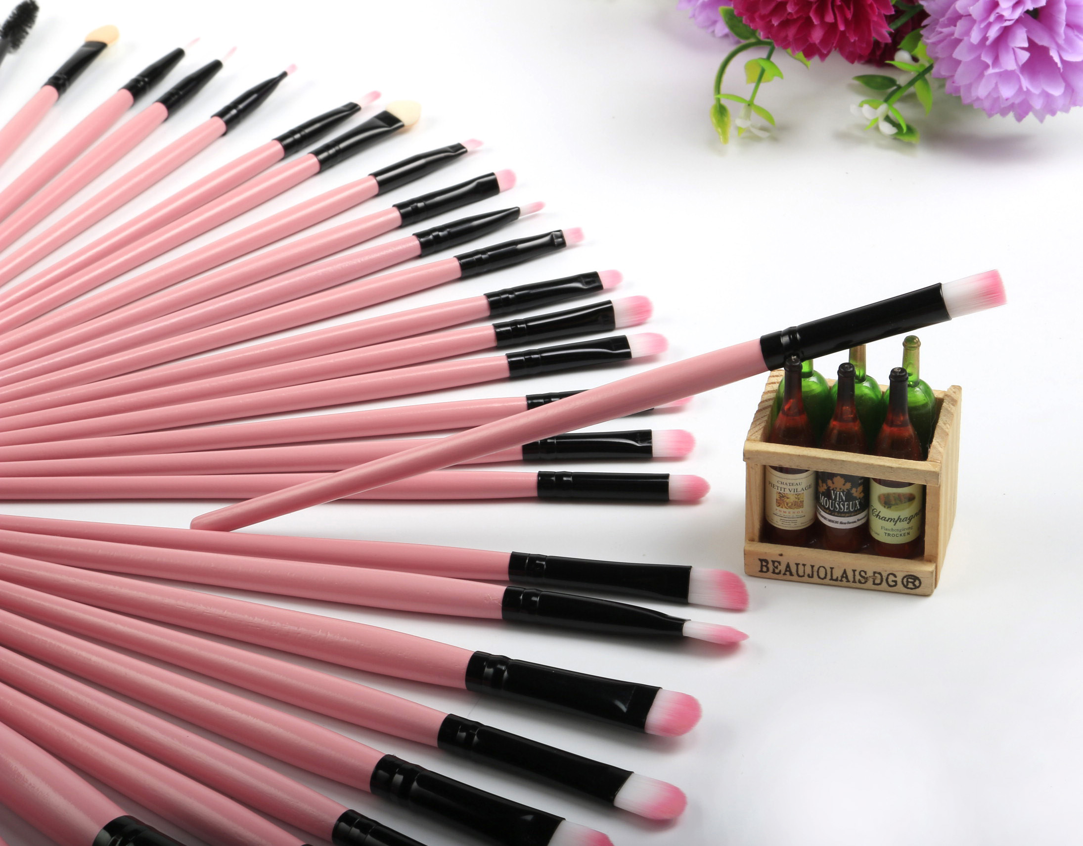 黑色美妆工具 支持定制 木柄粉色 厂家直销32支化妆刷套装3