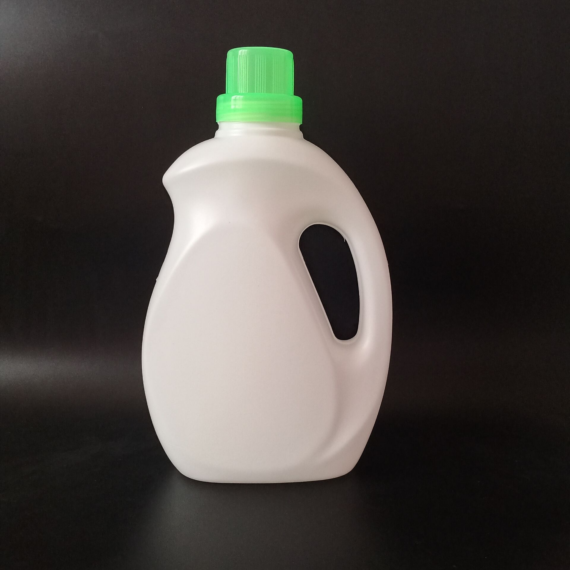 2升洗衣液壶 批发2升洗衣液瓶塑料瓶花肥瓶液体分装瓶 塑料瓶、壶2