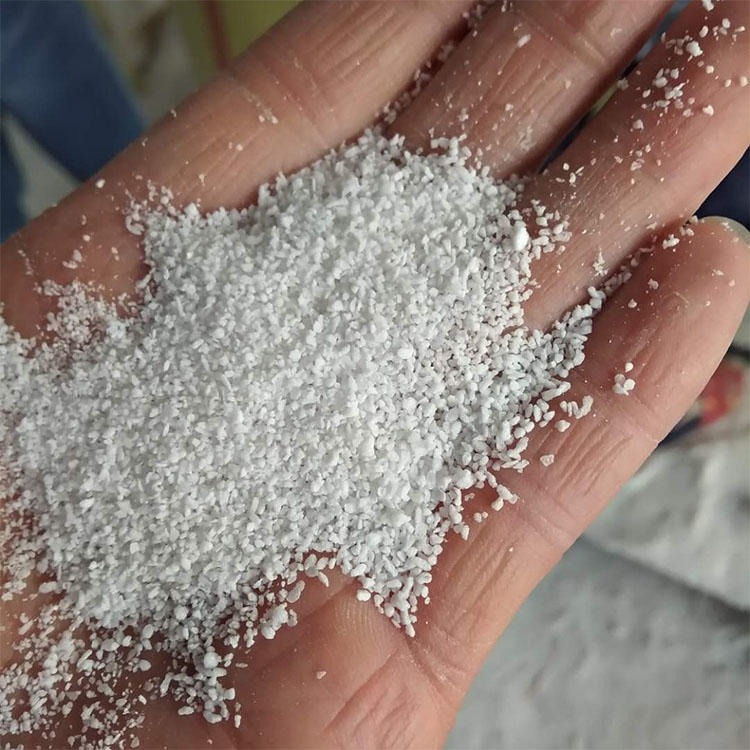 供应轻质抹灰石膏砂浆防火涂料用50-70-90目玻化微珠