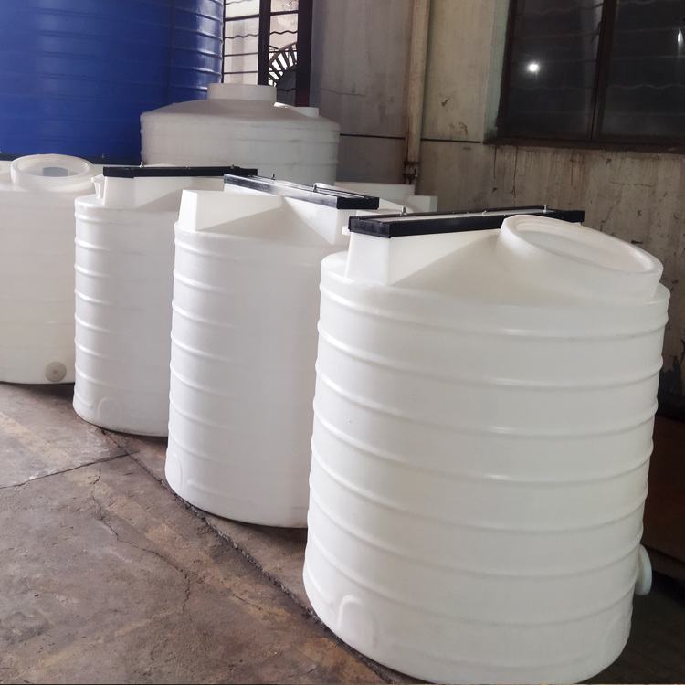惠州8吨塑胶水箱可焊接PE法兰 8吨蓄水供水抗旱水箱 浙东污水贮存箱3