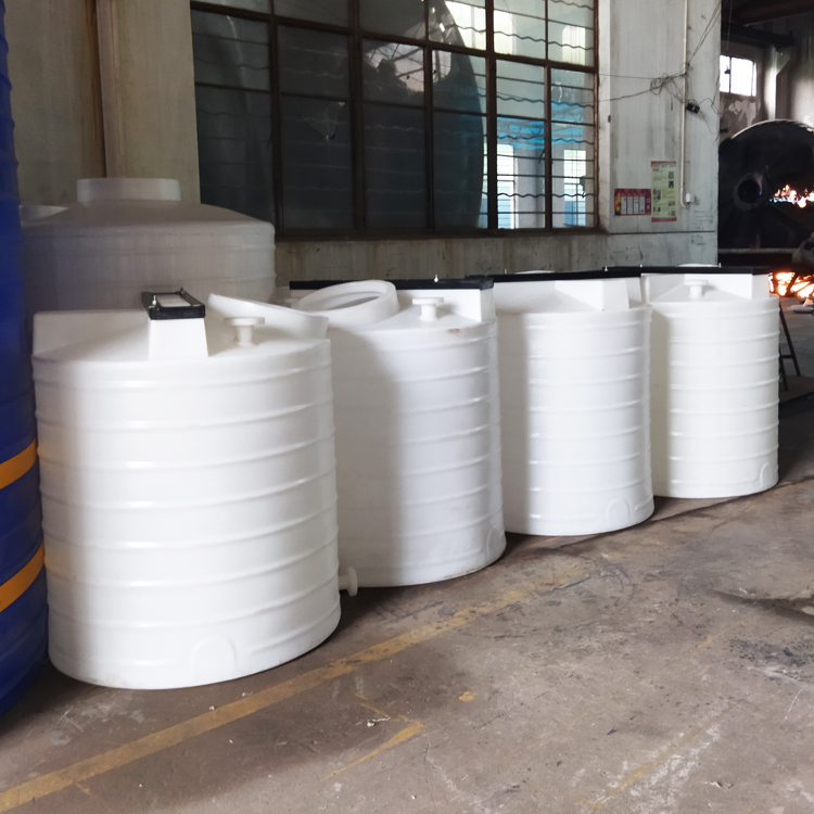 惠州8吨塑胶水箱可焊接PE法兰 8吨蓄水供水抗旱水箱 浙东污水贮存箱4