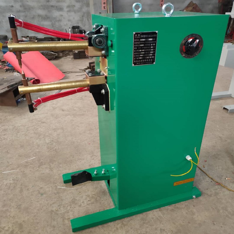 点焊机 漏粪板设备点焊机 自动焊机1