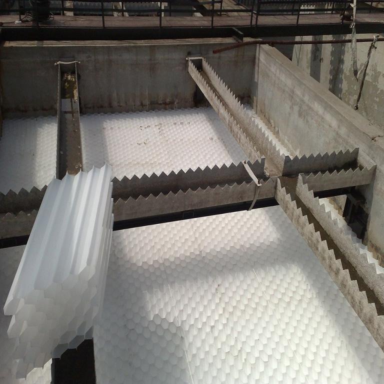 节能环保材料 六角蜂窝斜管填料供应厂家 可来料加工 蜂窝斜管填料5