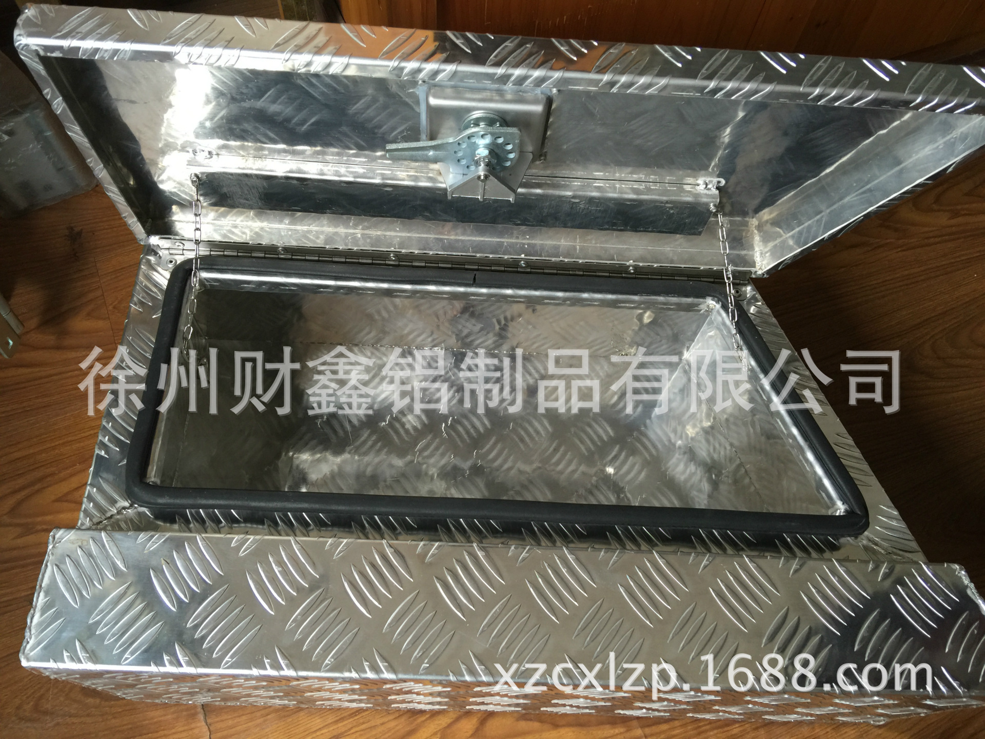 各种形状 供应铝合金工具箱1