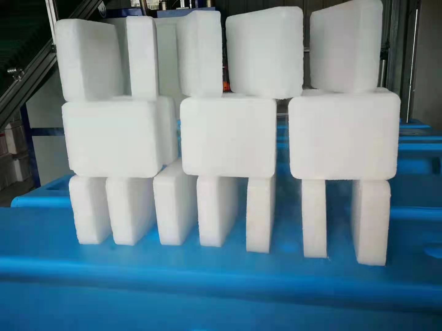冰袋厂家 福建食品级餐饮干冰 干冰生产 颗粒柱状干冰 冰袋、冰包、野餐包3