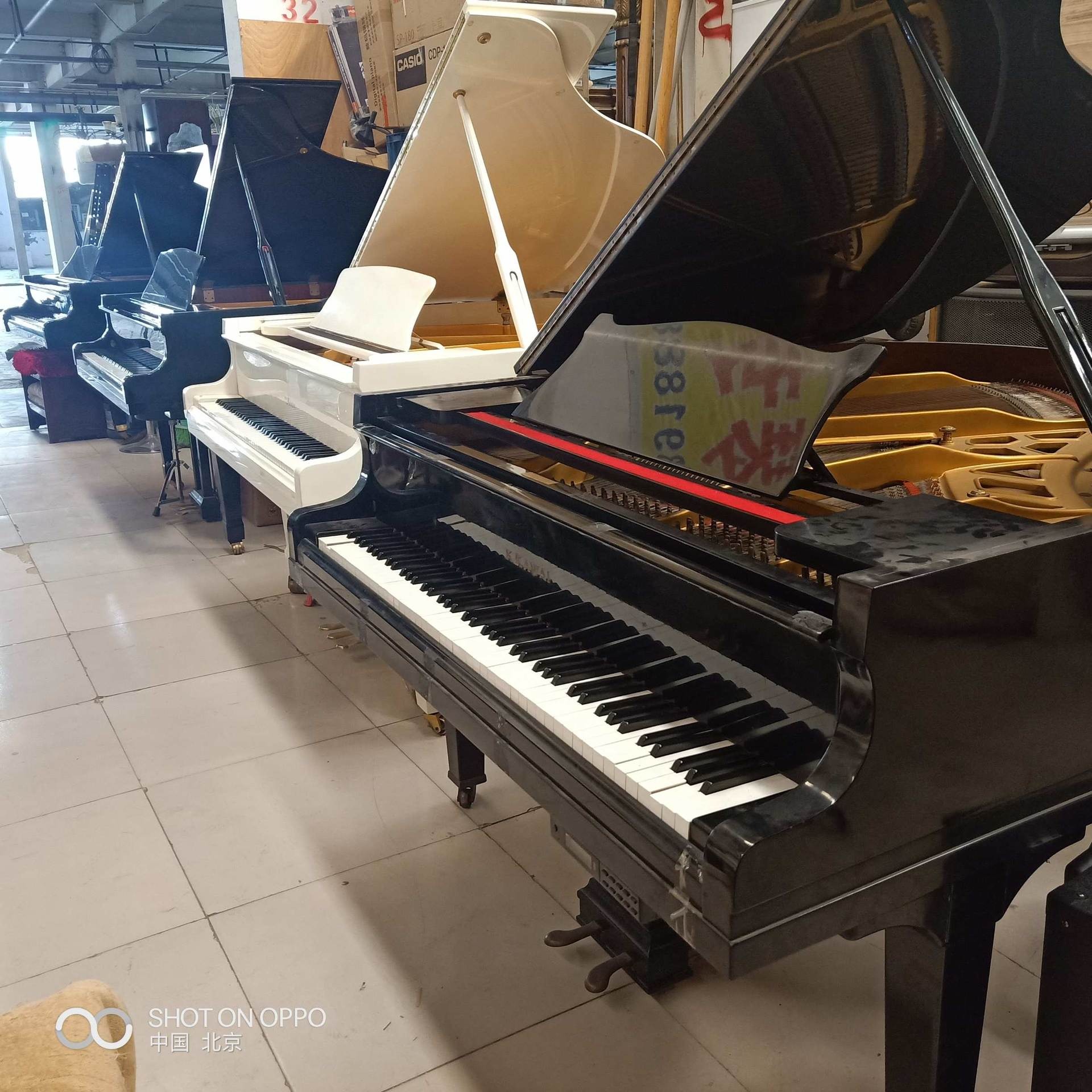 大型钢琴仓库 天通苑二手进口钢琴批发三角钢琴雅马哈卡哇伊立式钢琴销售电钢琴