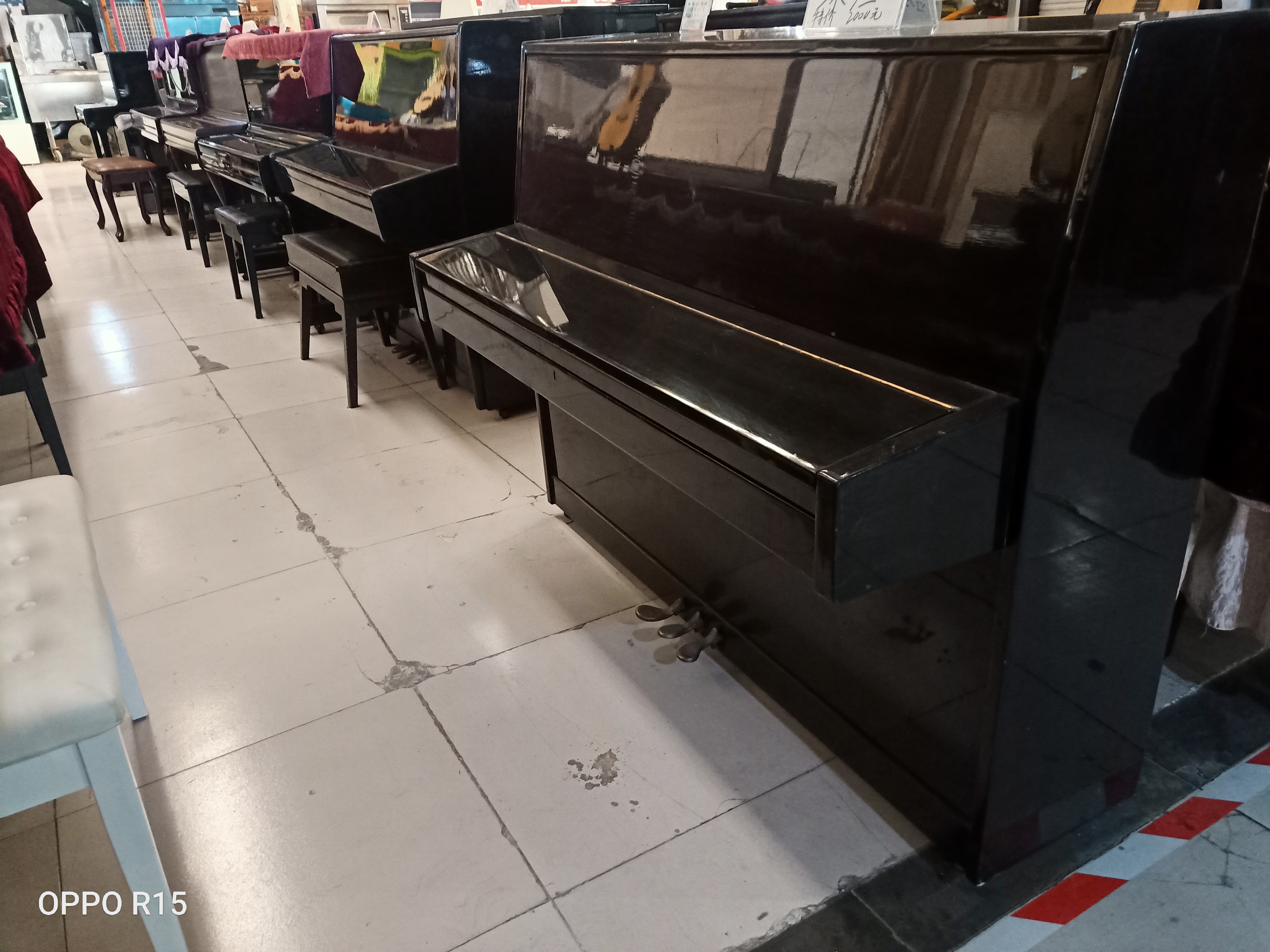 大型钢琴仓库 天通苑二手进口钢琴批发三角钢琴雅马哈卡哇伊立式钢琴销售电钢琴1