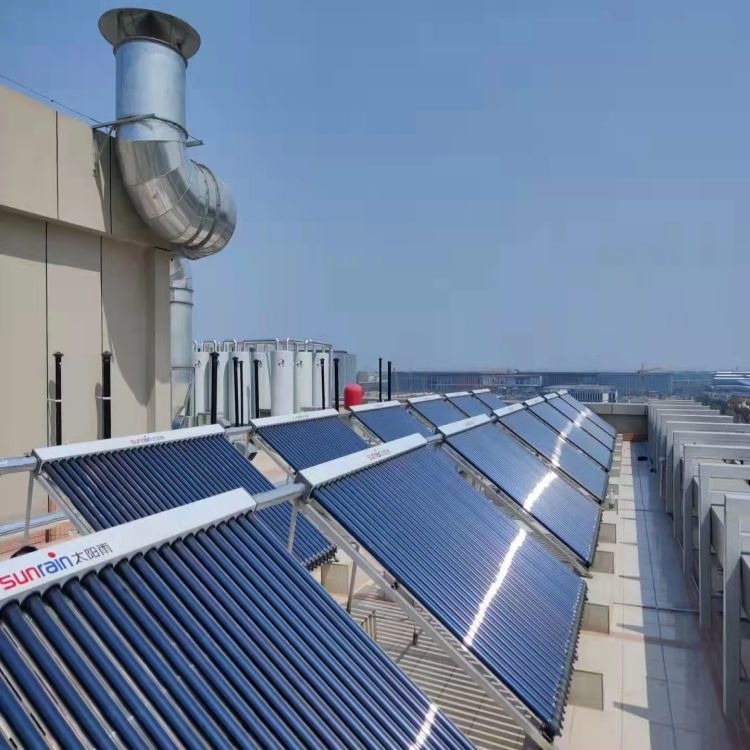 顶热明光大学空气源项目施工方案热水系统采用空气能热泵 其他太阳能设备