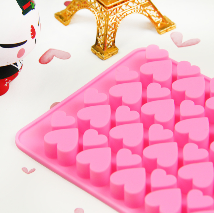 创意冰格模具定制蛋糕烘培工具 厂家直销56孔爱心巧克力硅胶模具2
