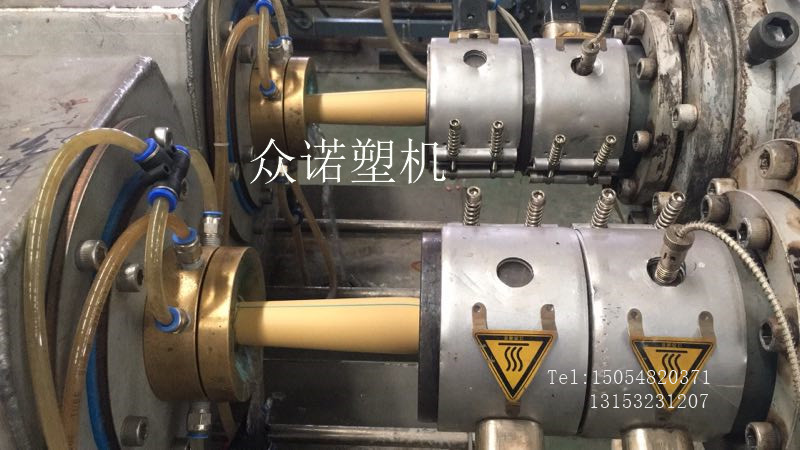 PE七孔梅花塑料管材生产线 梅花管设备 厂家专业生产定制9