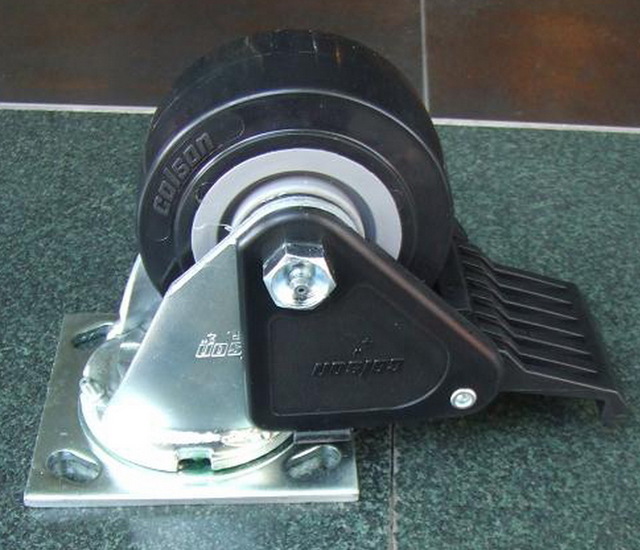 销售东莞科顺脚轮4系列重型底板型黑色改性尼龙脚轮万向刹车轮