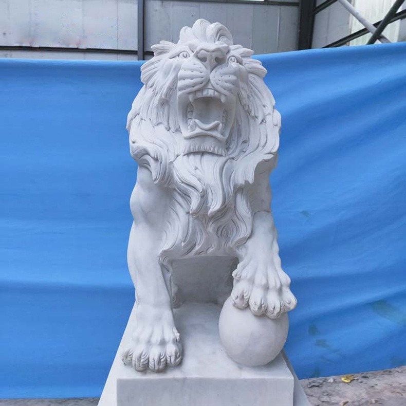 酒店别墅门口动物摆件 石雕欧式狮子 景观雕塑 白色大理石狮子