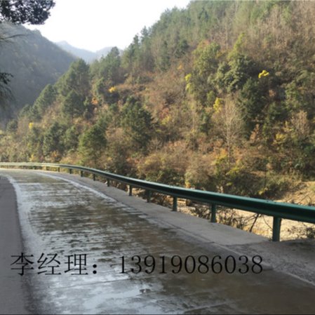 青海省玉树藏族自治州公路护栏板国强配送含施工服务周到9