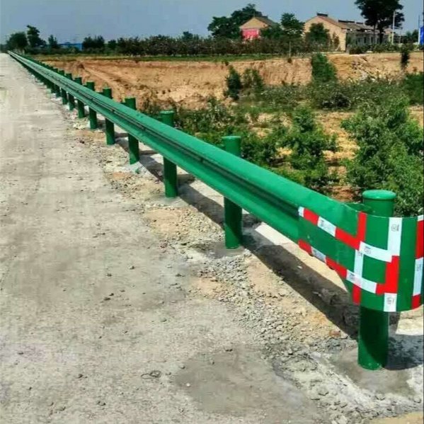 青海省海北藏族自治州供应道路护栏 发货运输施工一条龙7