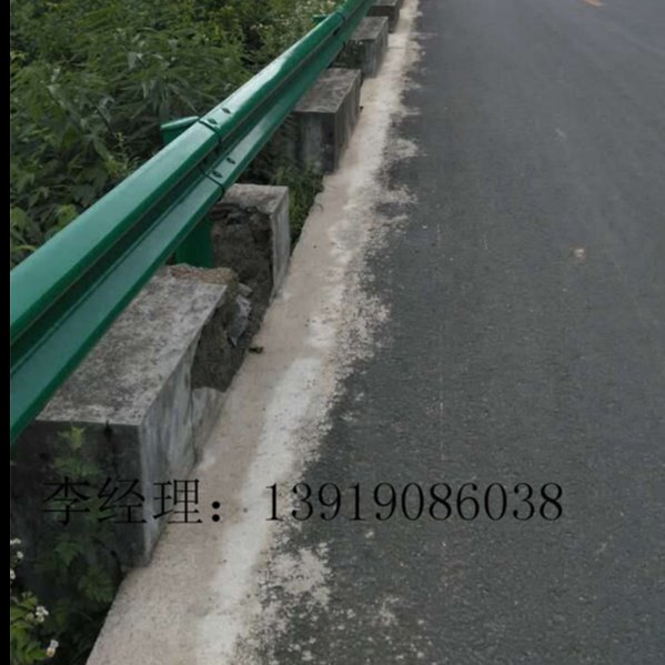 新疆石河子市国标镀锌防撞A级护栏板供应商兰州科阳9
