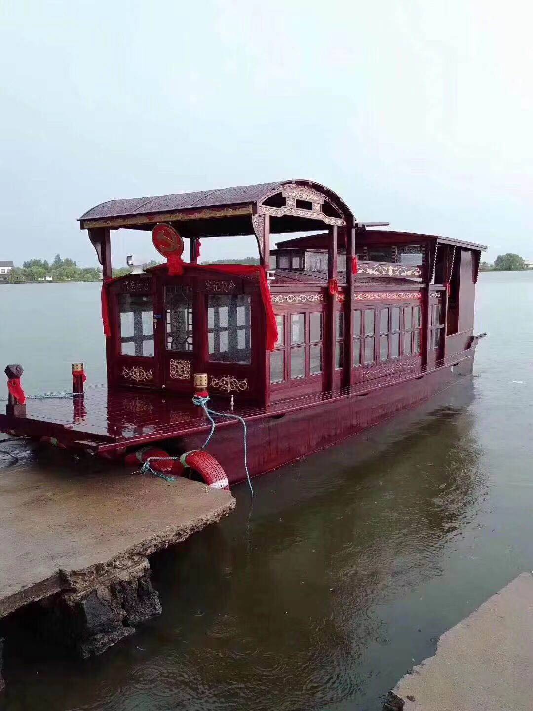 南湖红船厂家 兴化华海木船定做嘉兴南湖红船 定制大型景观装饰红船2
