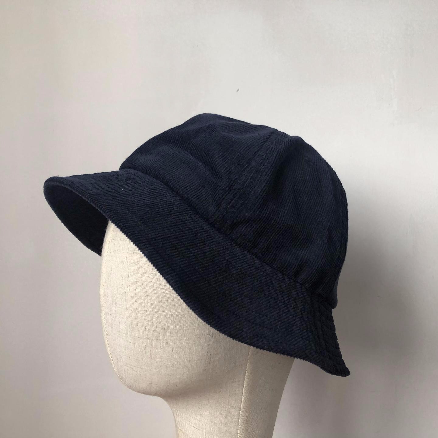 帽子 时尚宝兰宝蓝色6片圆顶灯芯绒边帽盆帽渔夫帽1