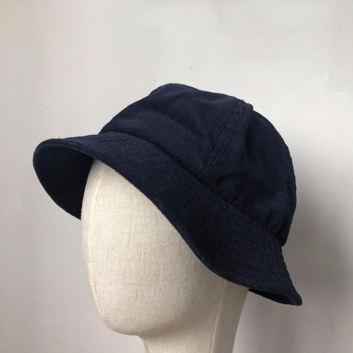 帽子 时尚宝兰宝蓝色6片圆顶灯芯绒边帽盆帽渔夫帽