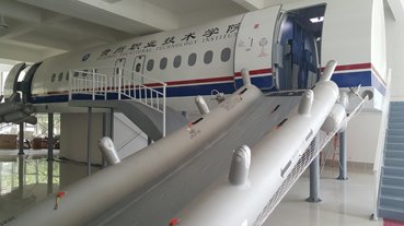 崭新的撤离舱 知名的A320型静态撤离训练器供应商_廊坊翔坤航空模拟设备7