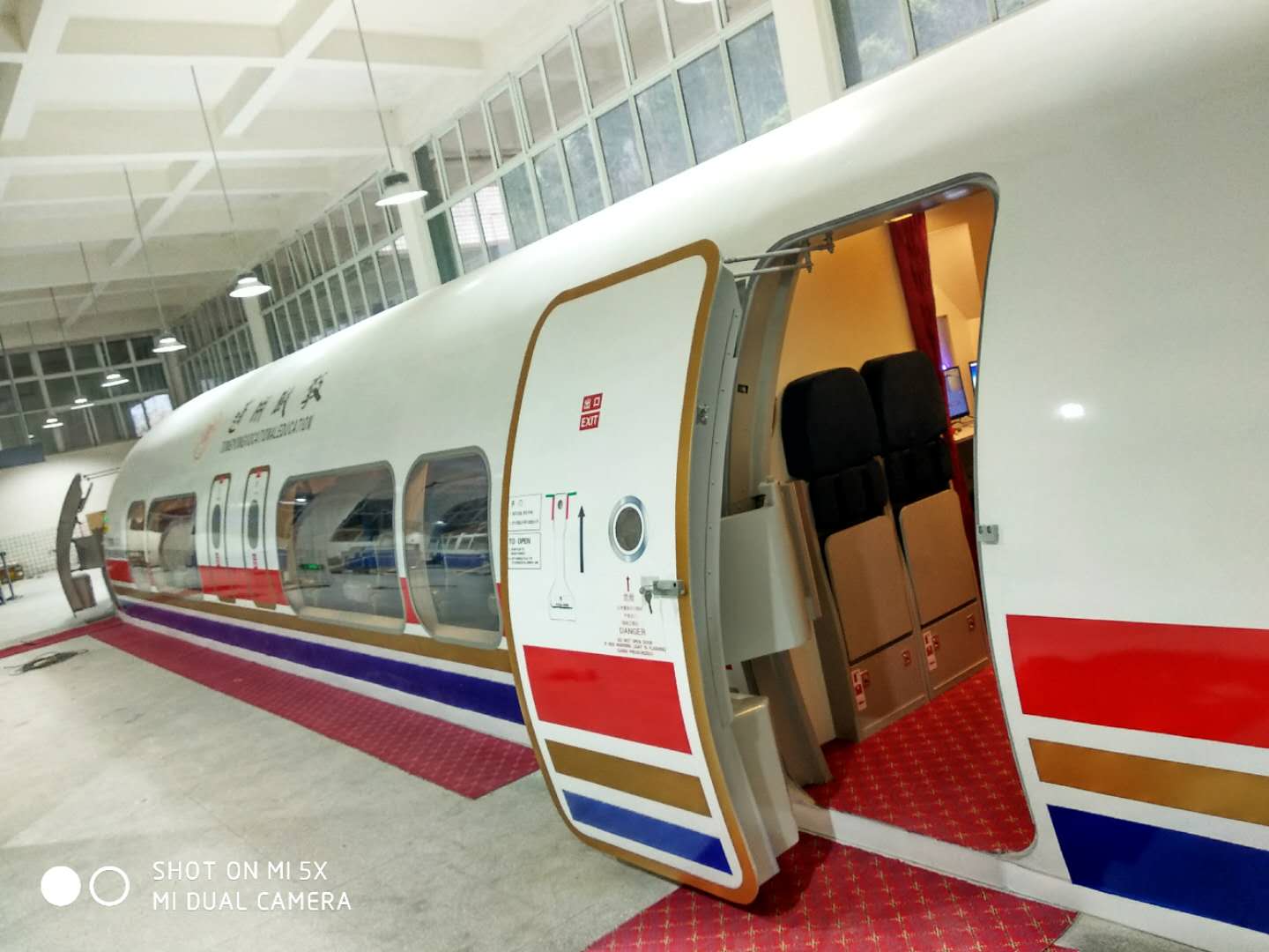 厂家推荐质量好的轨道模拟训练舱市场价格 其他行业专用设备 北京高铁模拟舱2