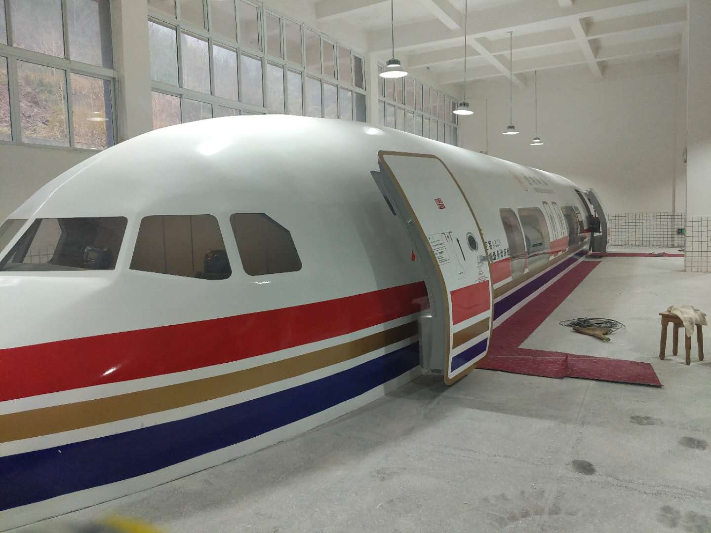 厂家推荐质量好的轨道模拟训练舱市场价格 其他行业专用设备 北京高铁模拟舱1