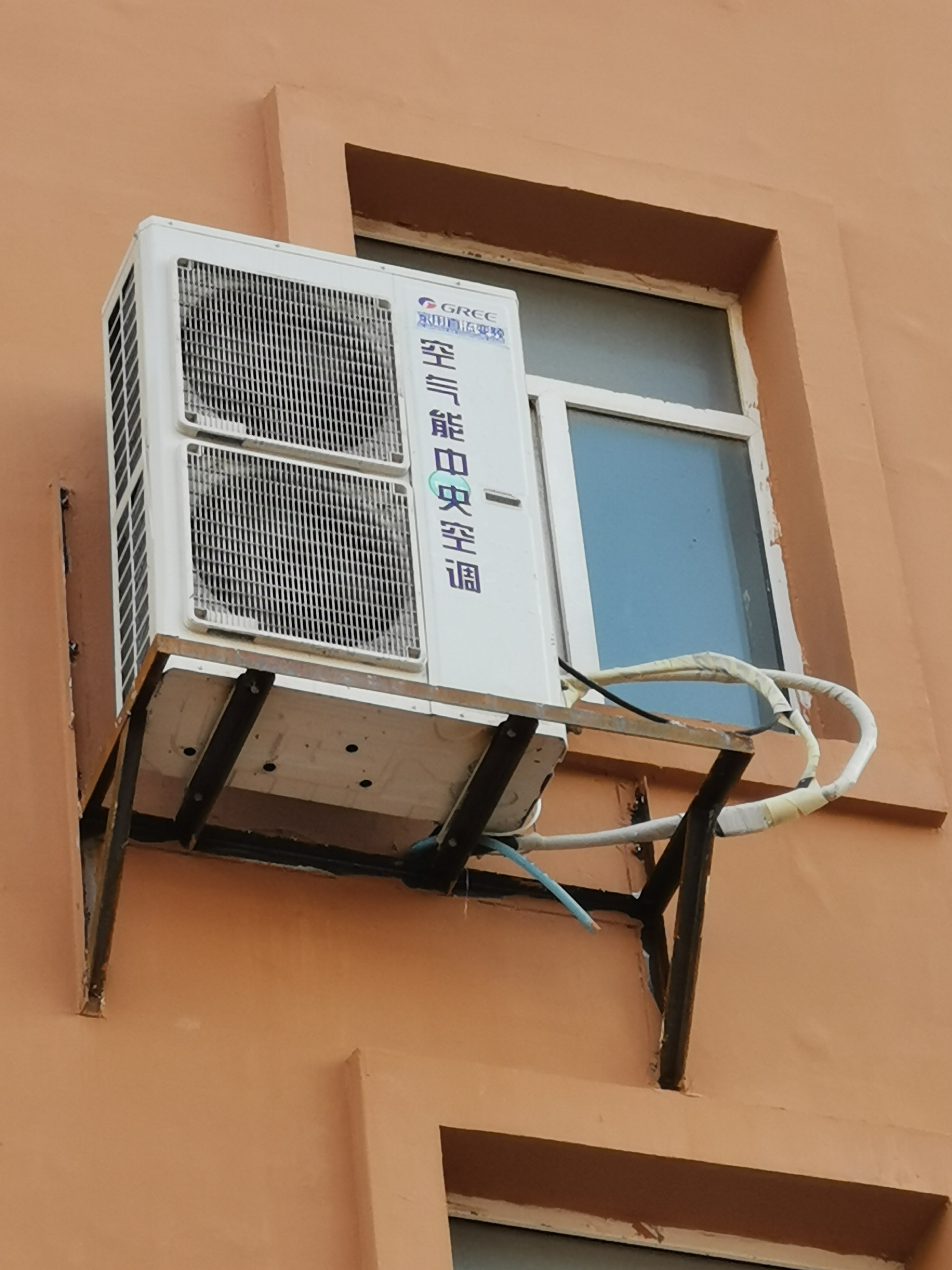 销售及安装 冷热水系统 设计选型 空气能采暖制冷设备代理7
