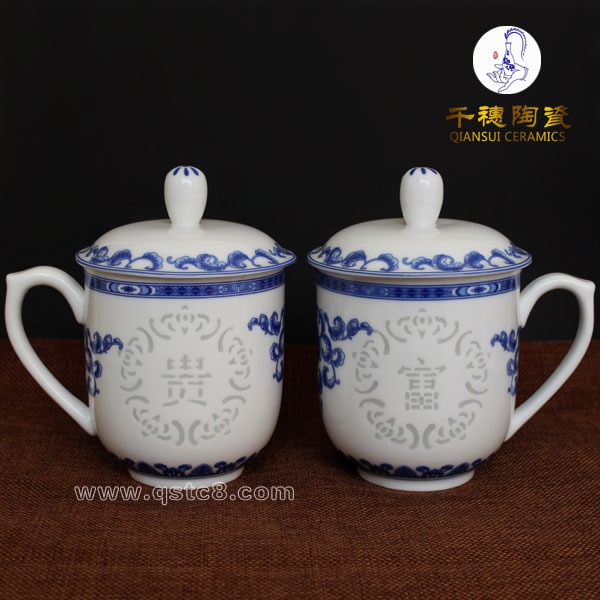 手绘玲珑茶杯生产厂家 陶瓷工艺品 手绘玲珑茶杯生产工艺1