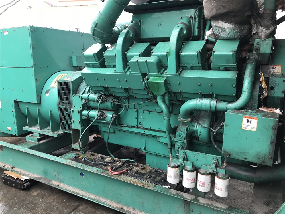 二手發電機價格 二手康明斯660KW柴油發電機組KTA38-G2出售3