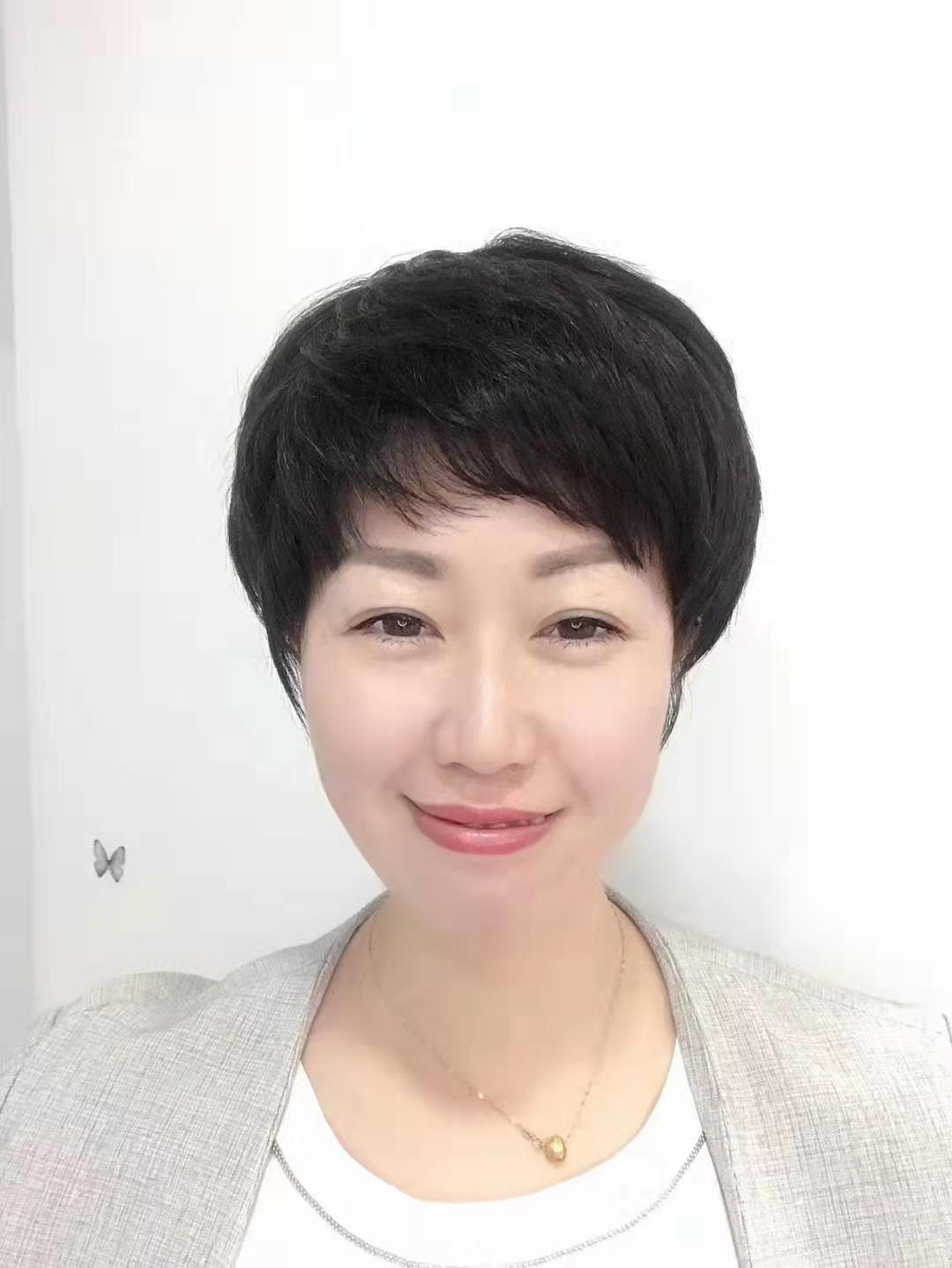 中年女士假发发型发套发片上海艾哲丽假发专业修剪 真发假发3