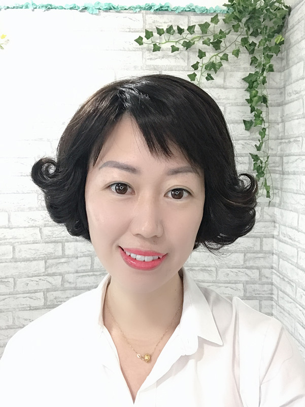 中年女士假发发型发套发片上海艾哲丽假发专业修剪 真发假发4