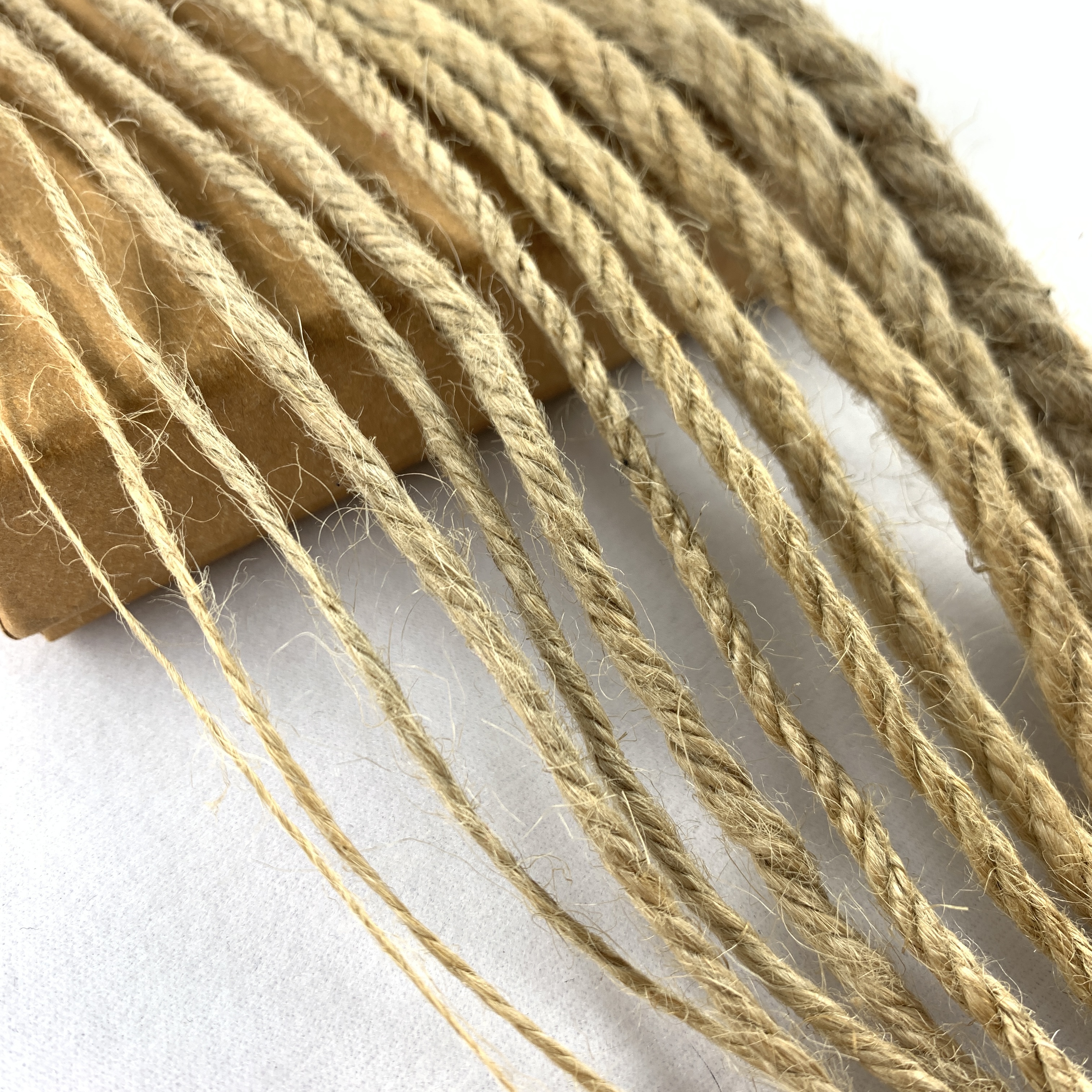 奥斯绳带供应黄麻绳 复古手工DIY园艺装饰粗细麻绳 多种规格1mm至16mm6