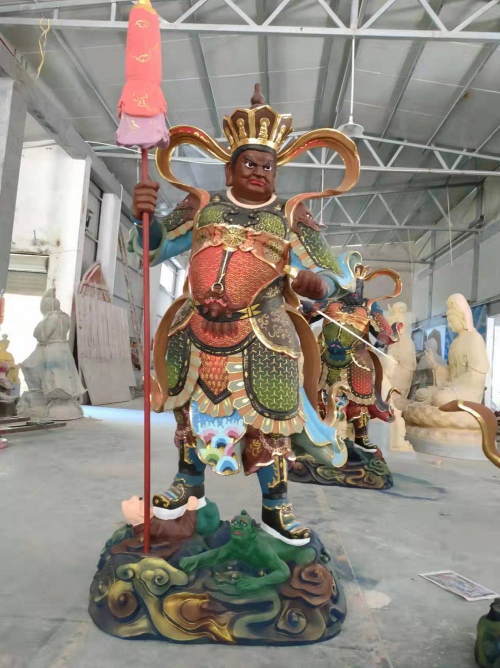 厂家定做大型佛像神像 生产加工 树脂玻璃钢鎏金佛像 站彩绘 四大天王1
