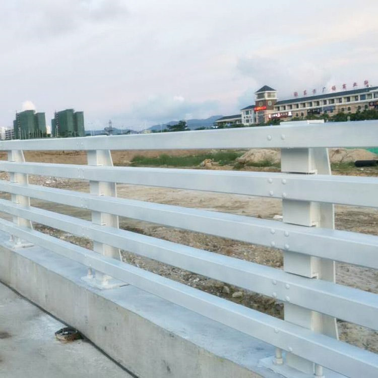 河道护栏 防撞设施 交通防护栏杆 防撞道路护栏 质量过硬20213