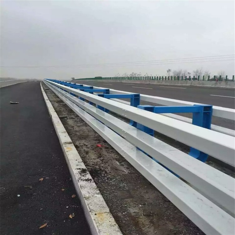 河道护栏 防撞设施 交通防护栏杆 防撞道路护栏 质量过硬20216