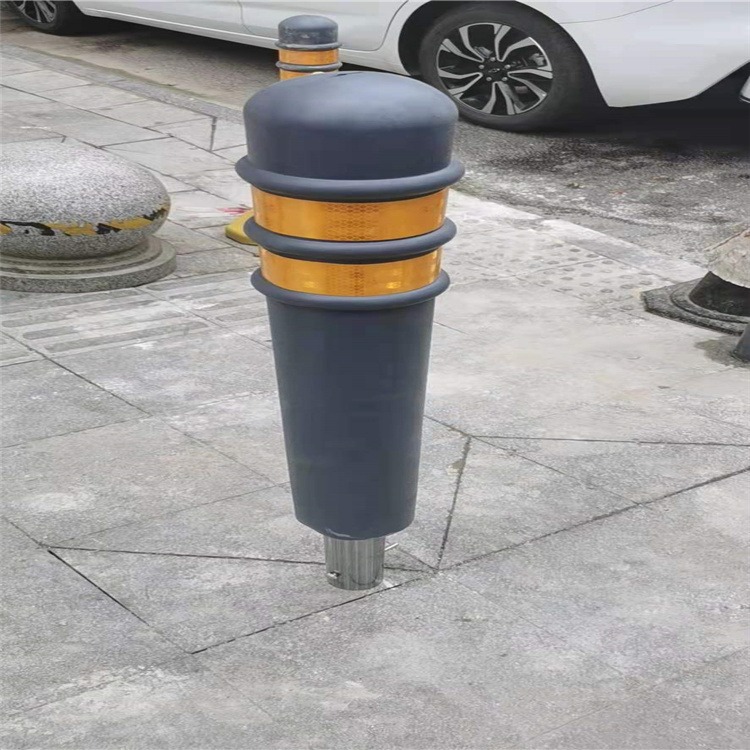 优质护栏网阻车桩专业安装 市政弹力警示柱 灰色橡胶桩 防撞设施