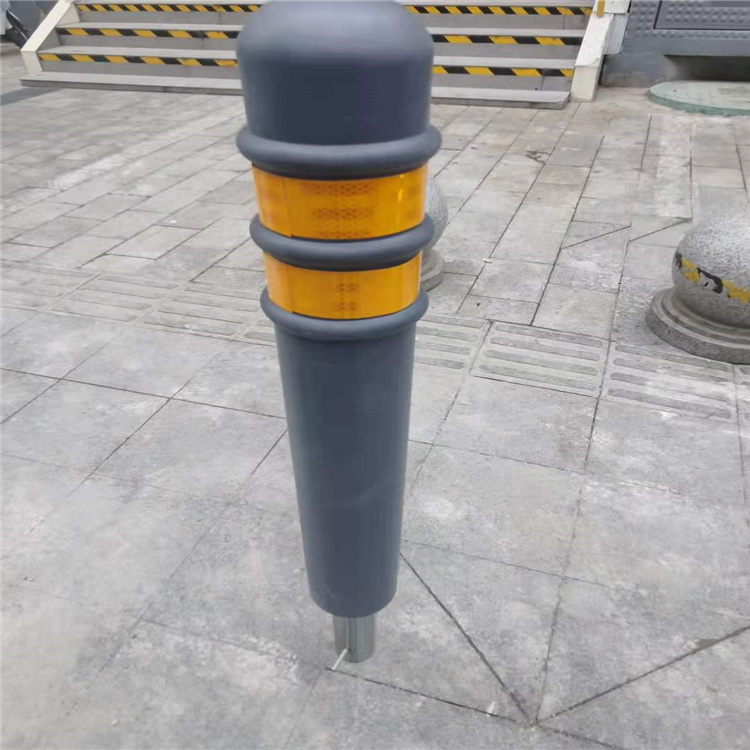 优质护栏网阻车桩专业安装 市政弹力警示柱 灰色橡胶桩 防撞设施1