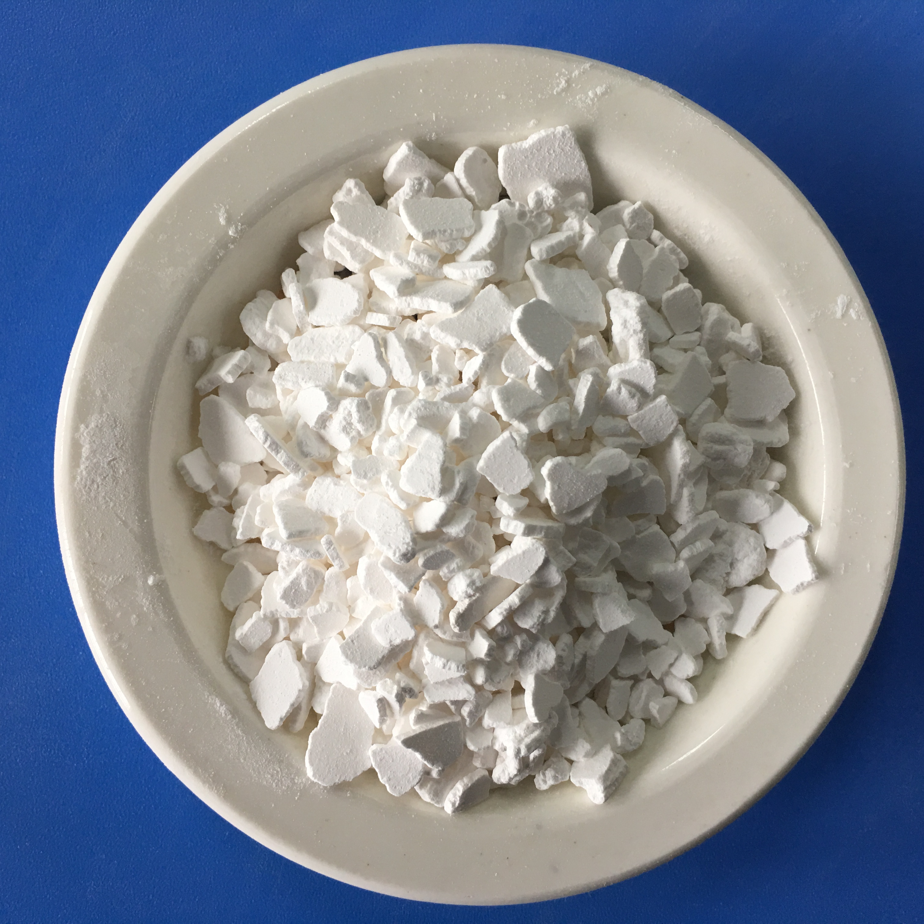 氯化钙厂家直销江苏科伦多国标食品级颗粒性状 膨松剂